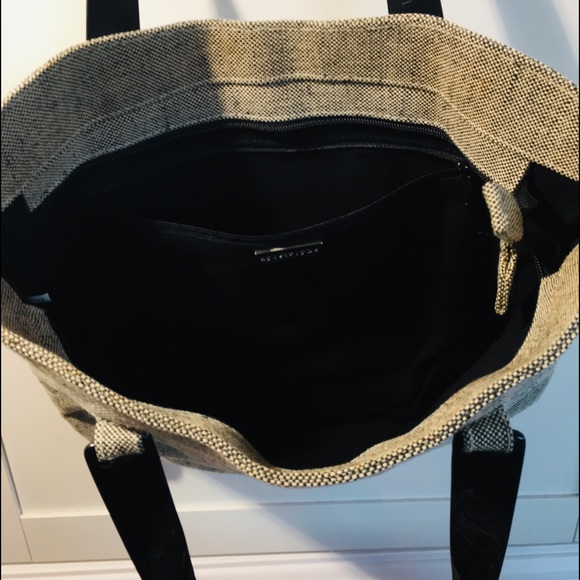 Apostrophe Handbag - Picture 5 of 5